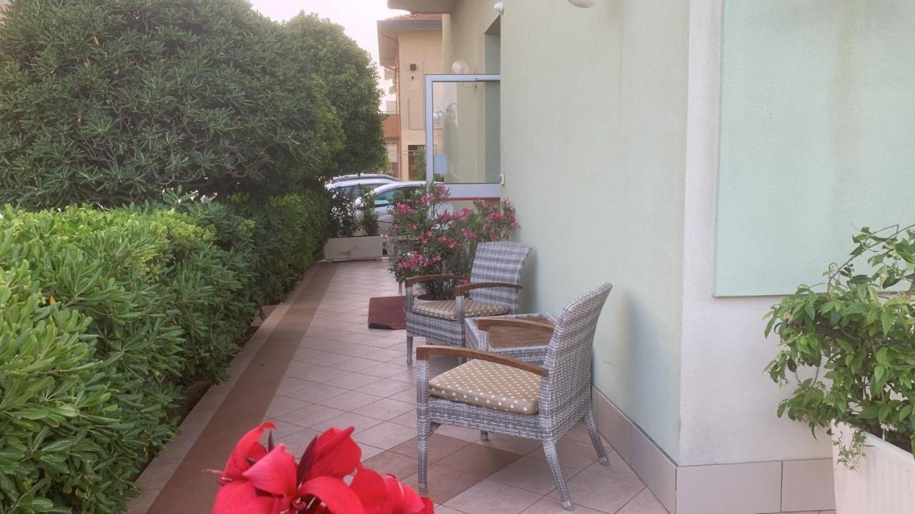 Hotel Rosati Rimini Kültér fotó