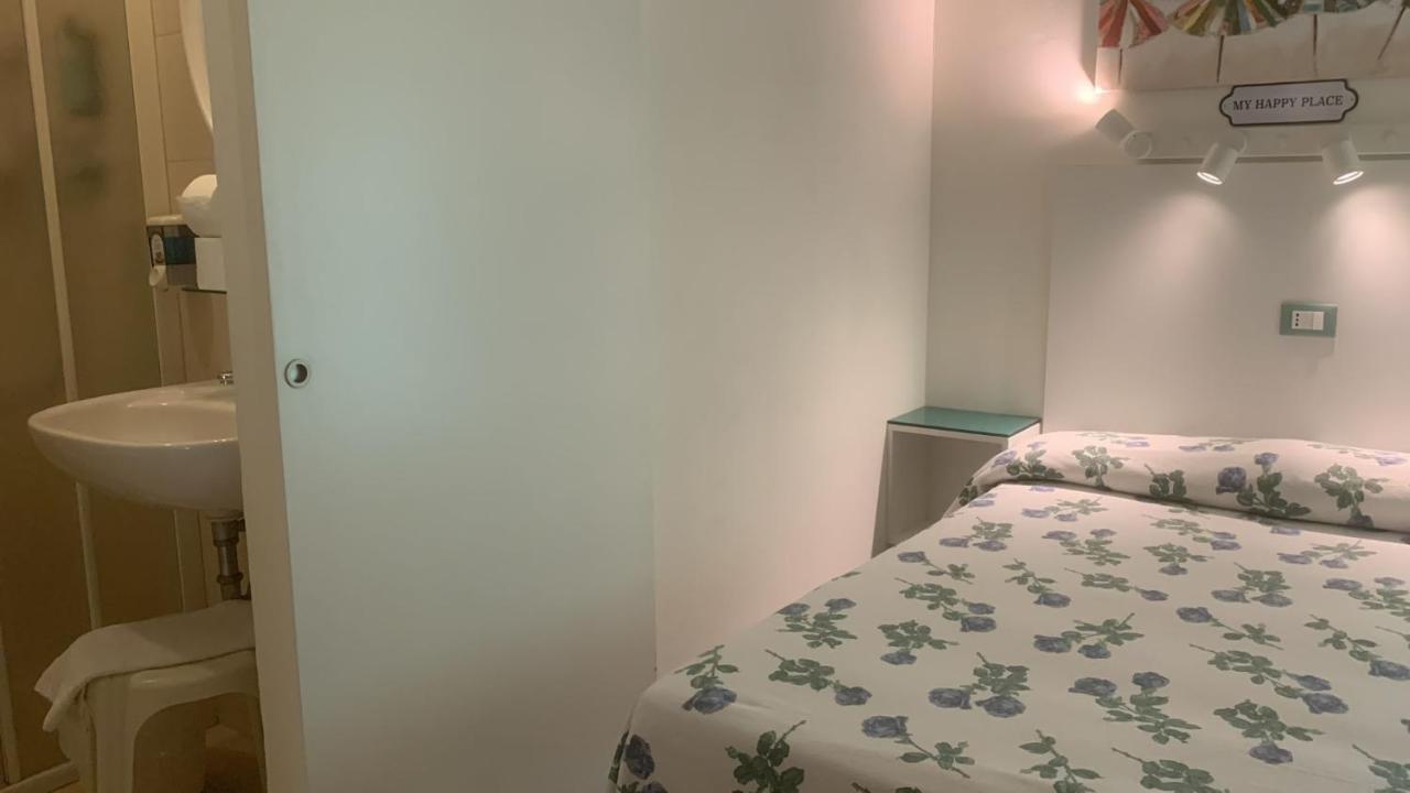 Hotel Rosati Rimini Kültér fotó