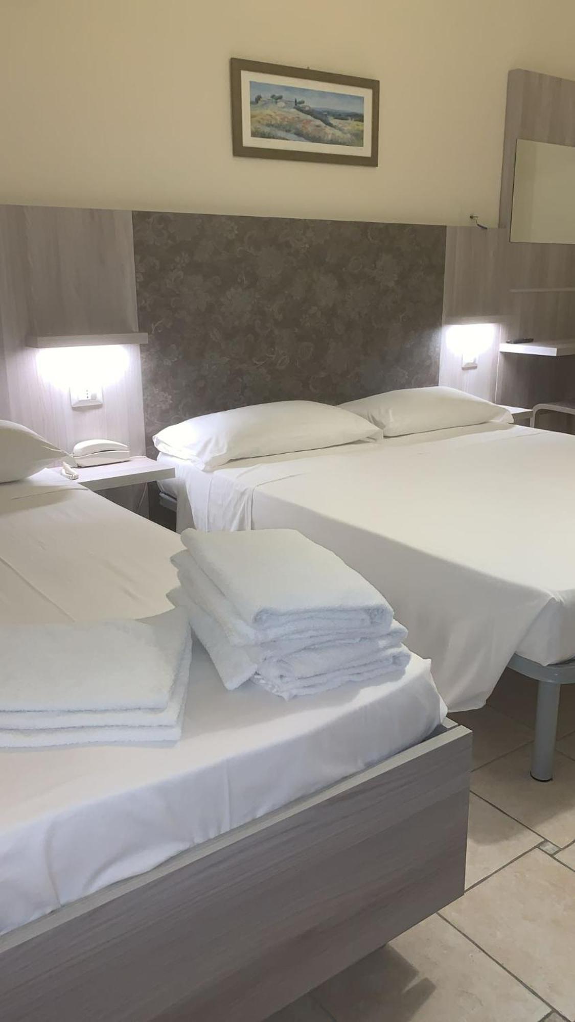 Hotel Rosati Rimini Kültér fotó