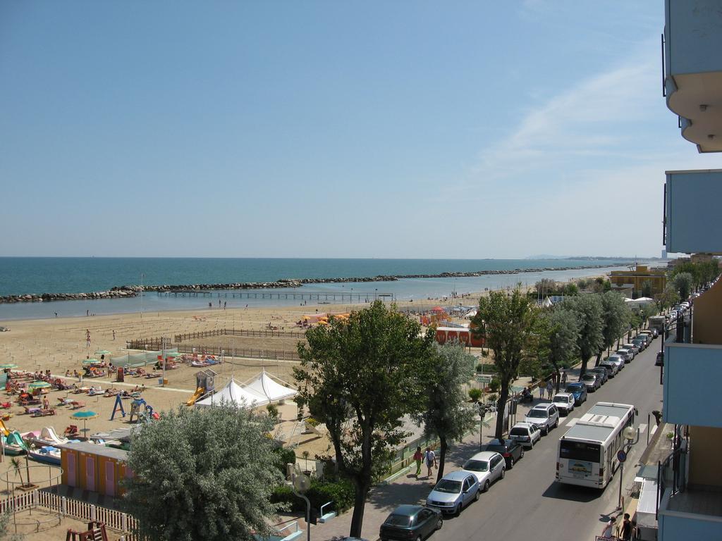 Hotel Rosati Rimini Kültér fotó